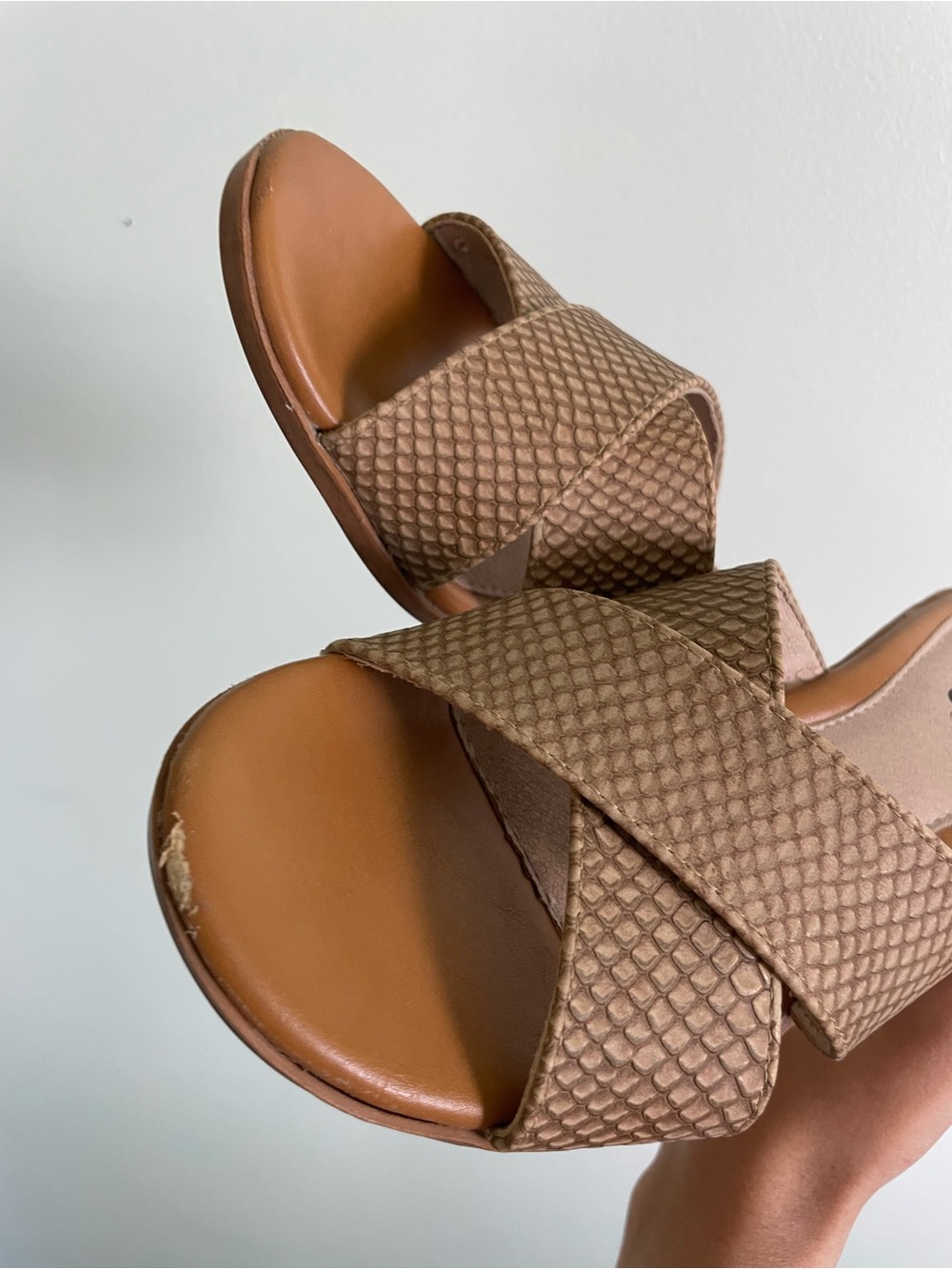 “Woven” look Tan Crossband Slide Mules Heel Sandals - Picture 6 of 8